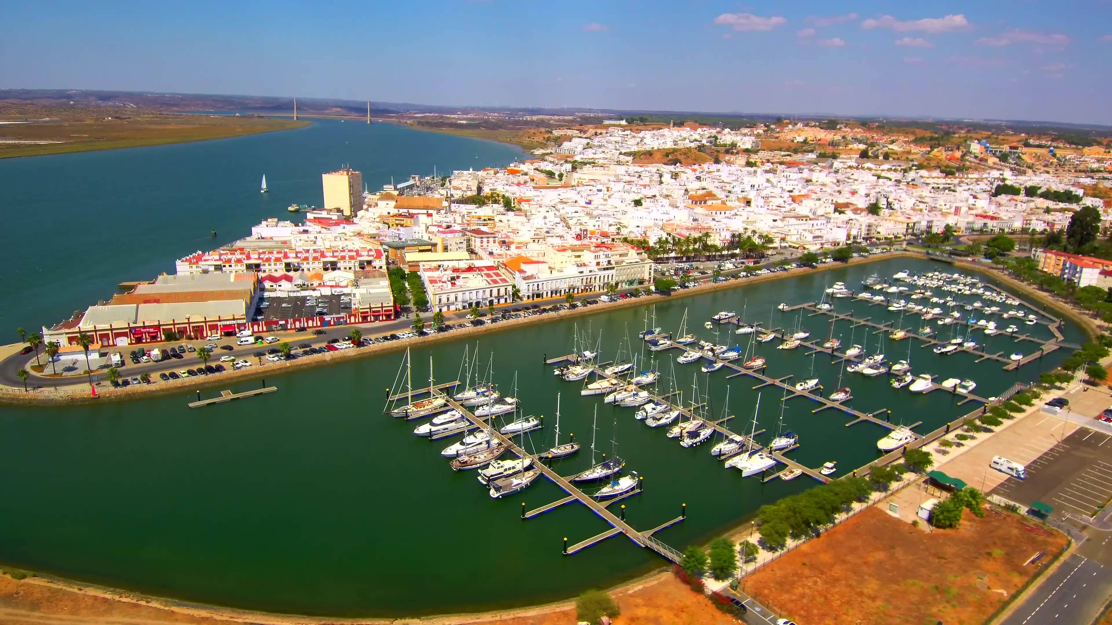 marina - image 1