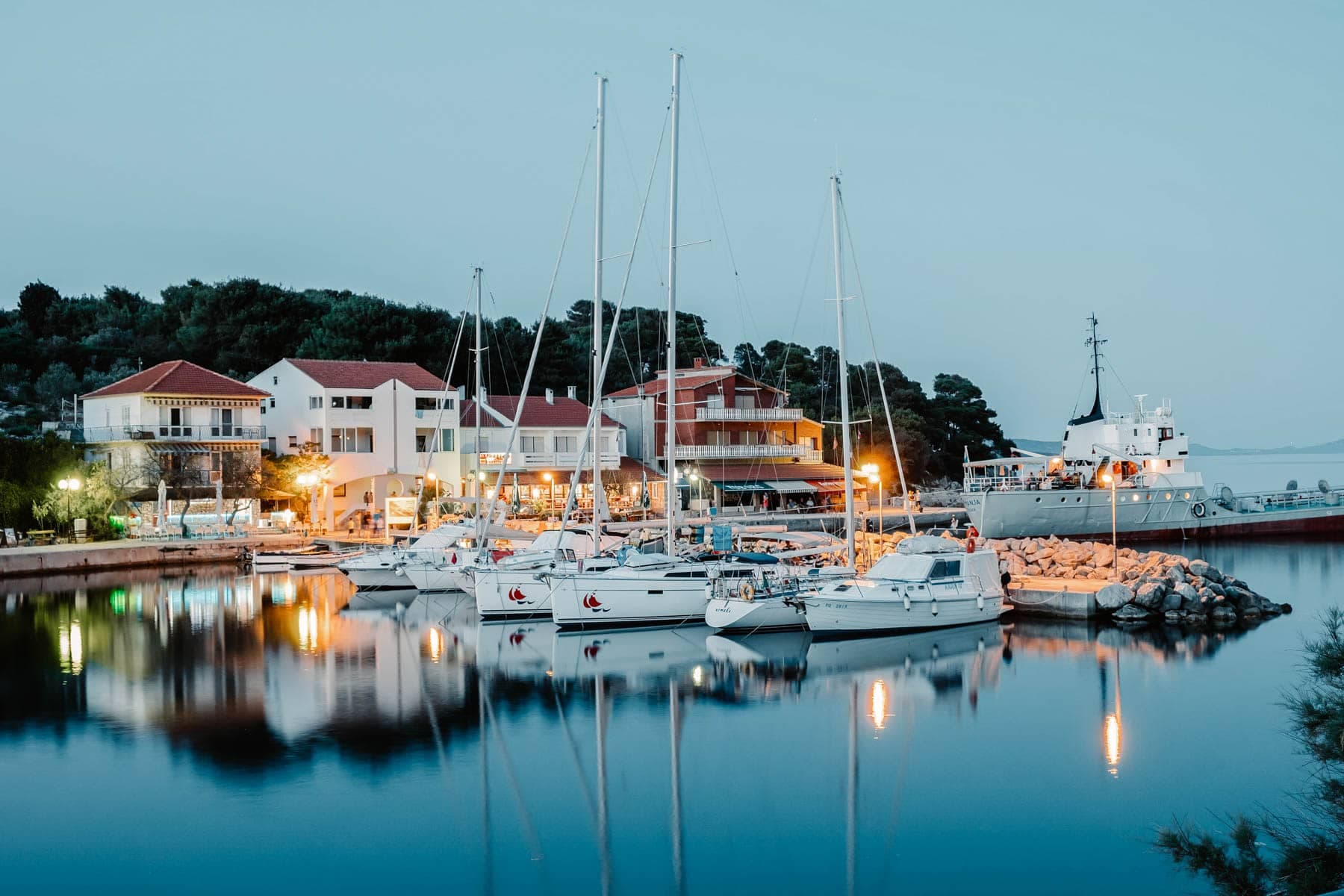 marina - image 1